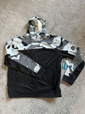 Man’s Black Hooded Jacket with Gray Camo Accent